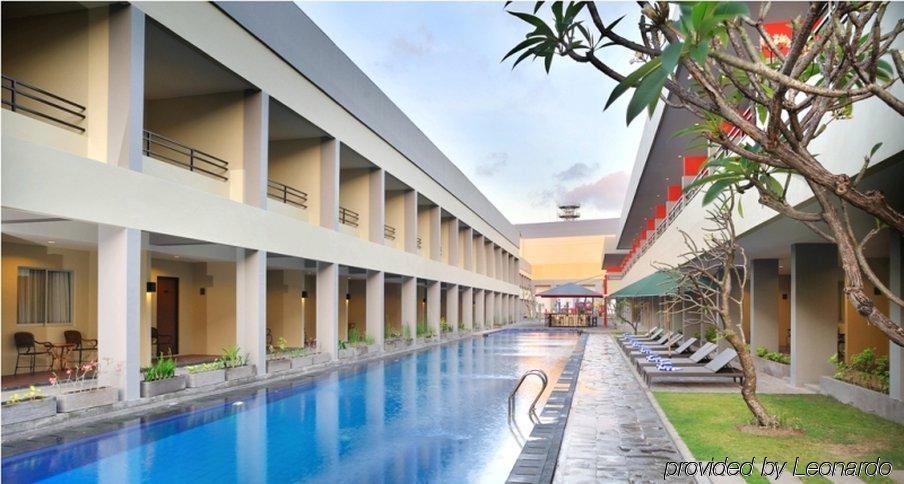 Kuta Station Hotel And Spa Bali Exterior foto