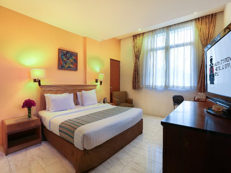 Kuta Station Hotel And Spa Bali Exterior foto