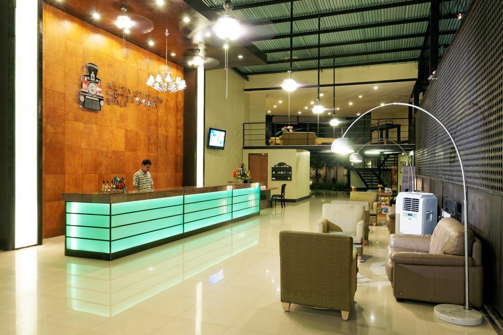Kuta Station Hotel And Spa Bali Exterior foto